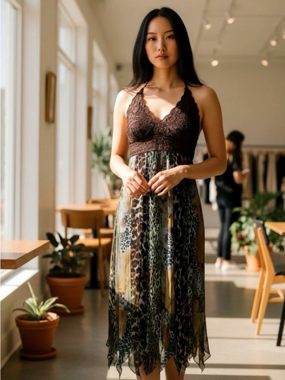 Sue Wong Silk Animal Print Halter Dress Size 6 Crochet Bust